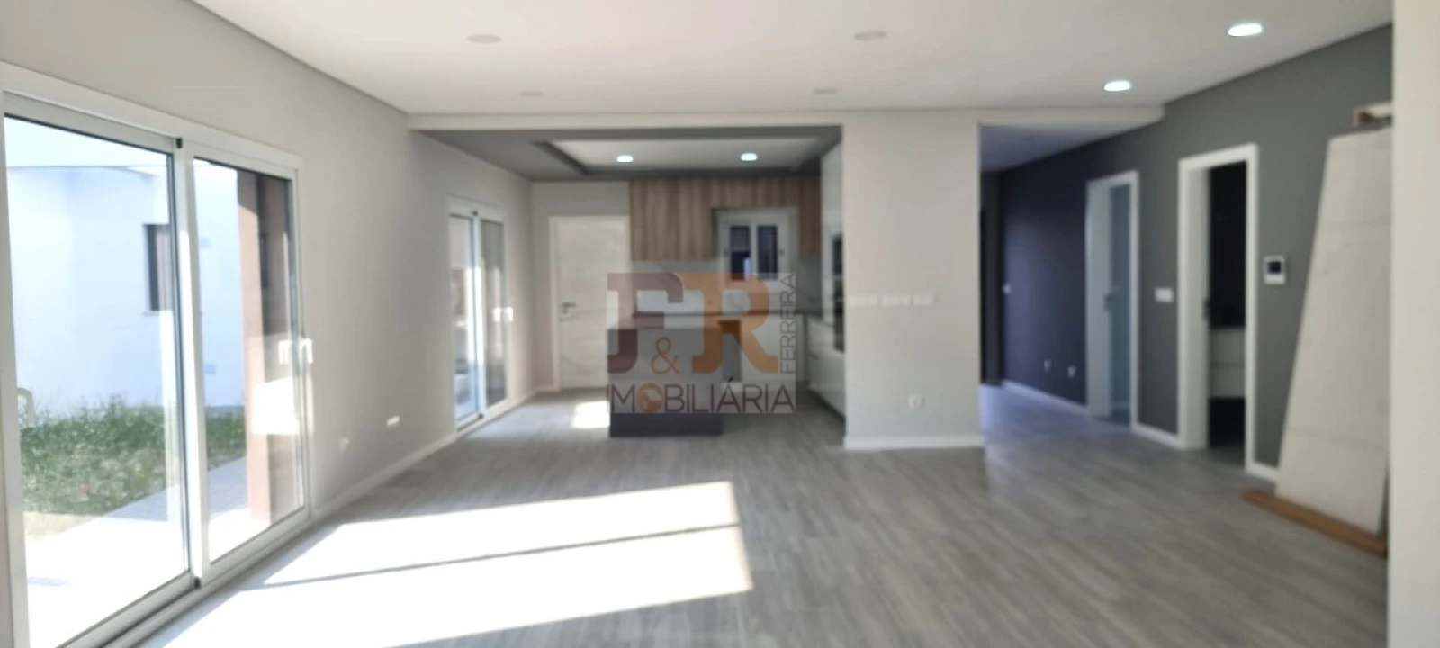 Moradia T4 para Venda em Fernao Ferro Foto 30