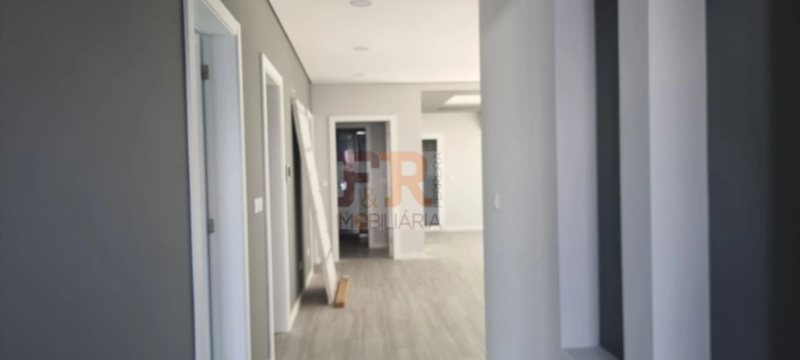 Moradia T4 para Venda em Fernao Ferro Foto 35