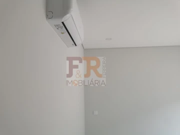 Moradia T4 para Venda em Fernao Ferro