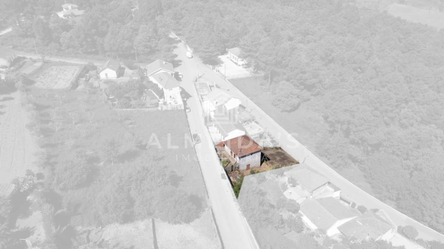 Moradia T2 para Venda em Vreia de Bornes Foto 5