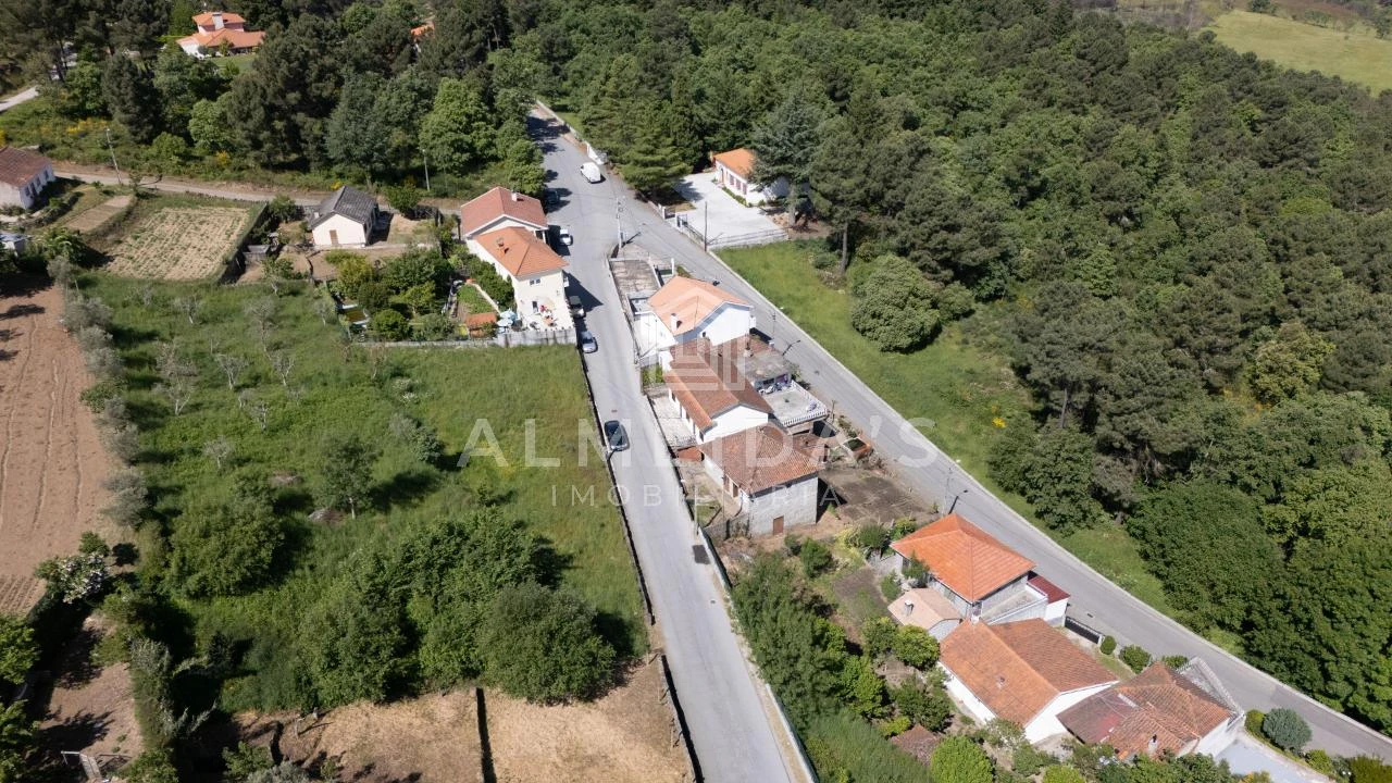 Moradia T2 para Venda em Vreia de Bornes Foto 6