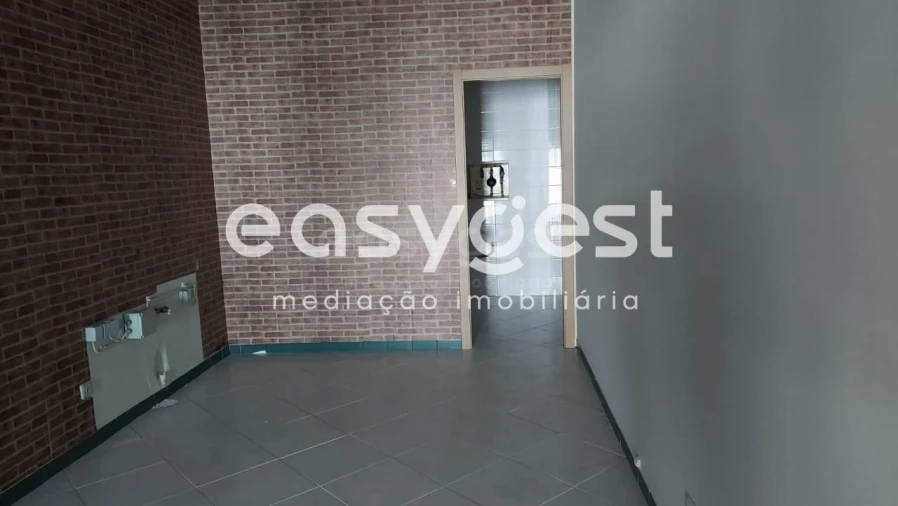 Loja para Venda em Leiria, Pousos, Barreira e Cortes Foto 13