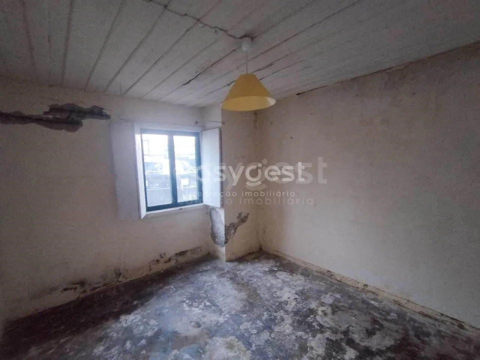 Moradia T3 para Venda em Angra (Nossa Senhora da Conceição) Foto 4