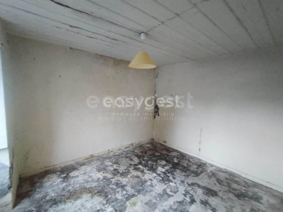 Moradia T3 para Venda em Angra (Nossa Senhora da Conceição) Foto 11