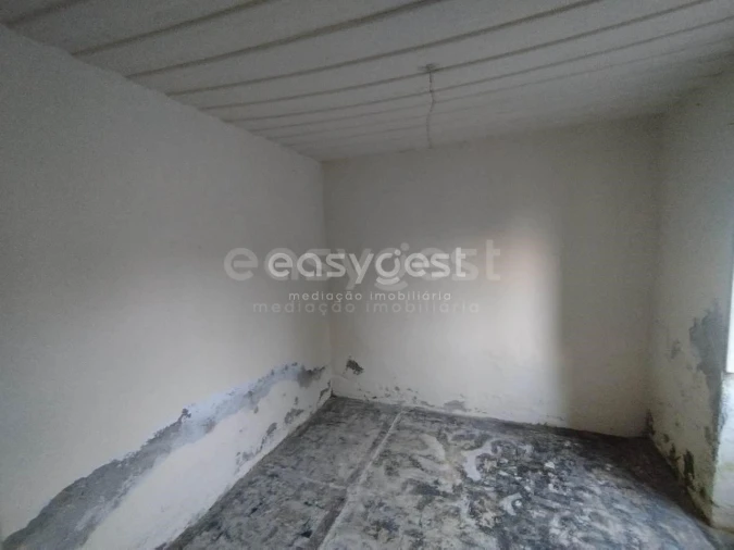 Moradia T3 para Venda em Angra (Nossa Senhora da Conceição) Foto 7