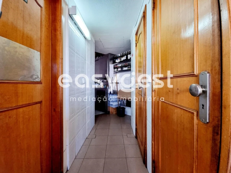 Negócio para Venda em Alfragide Foto 10