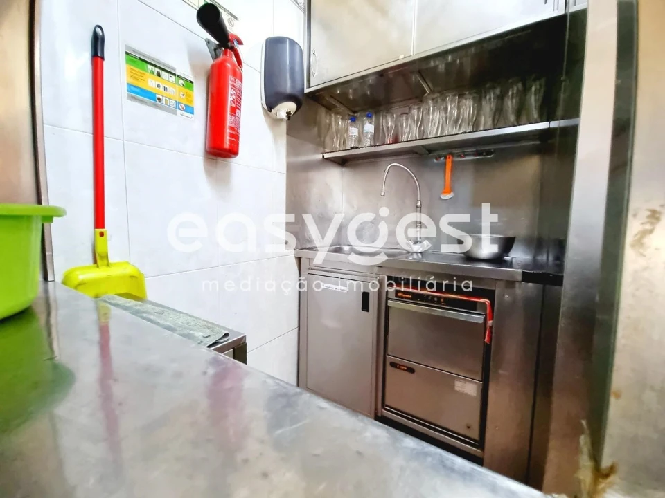 Negócio para Venda em Alfragide Foto 18