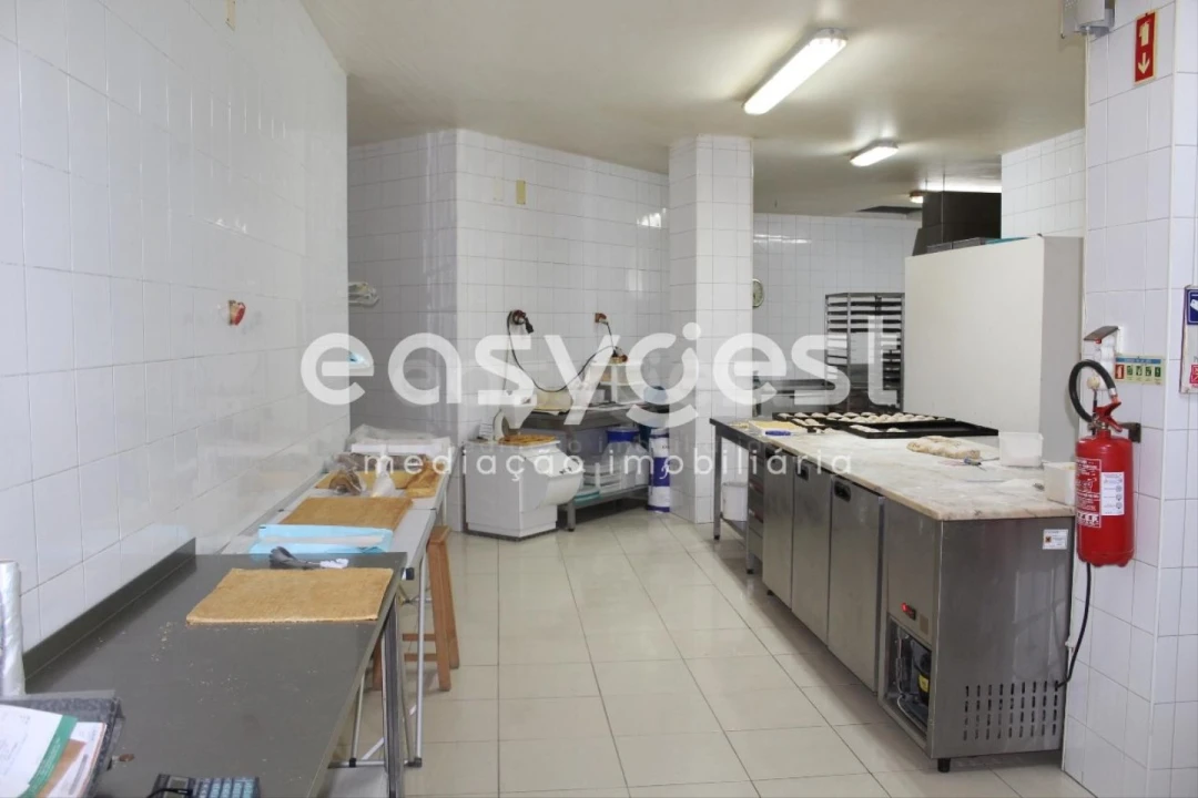 Loja para Venda em Marinha Grande Foto 3