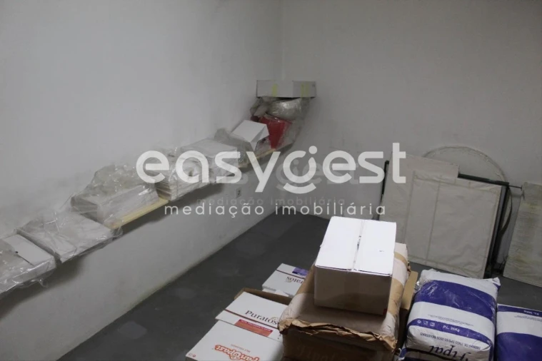 Loja para Venda em Marinha Grande Foto 11