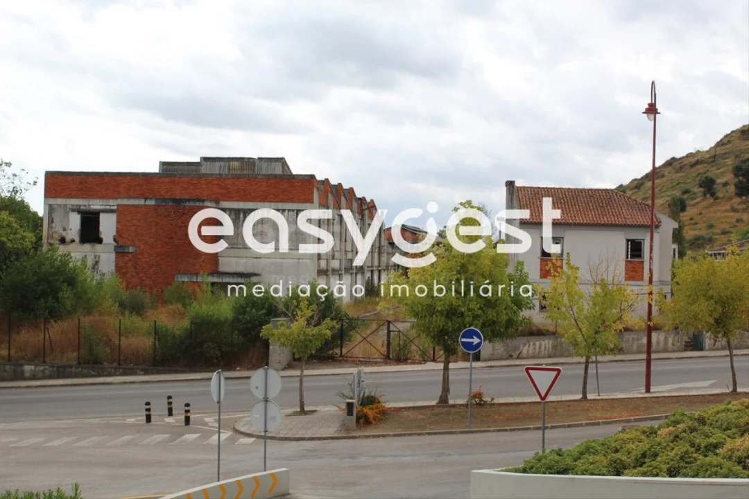 Armazém para Venda em Abrantes (São Vicente e São João) e Alferrarede Foto 15