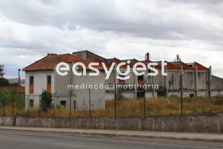 Armazém para Venda em Abrantes (São Vicente e São João) e Alferrarede Foto 12