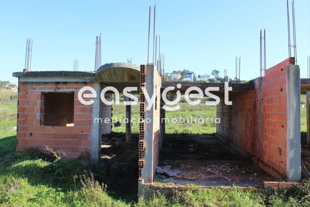 Terreno para Venda em Tornada e Salir do Porto Foto 21