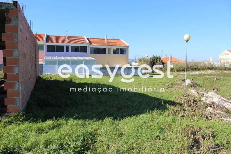 Terreno para Venda em Tornada e Salir do Porto Foto 12