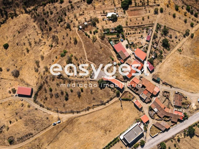 Terreno Misto para Venda em Odeleite Foto 1