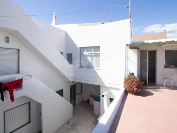 Moradia T7 para Venda em Vila Real de Santo Antonio