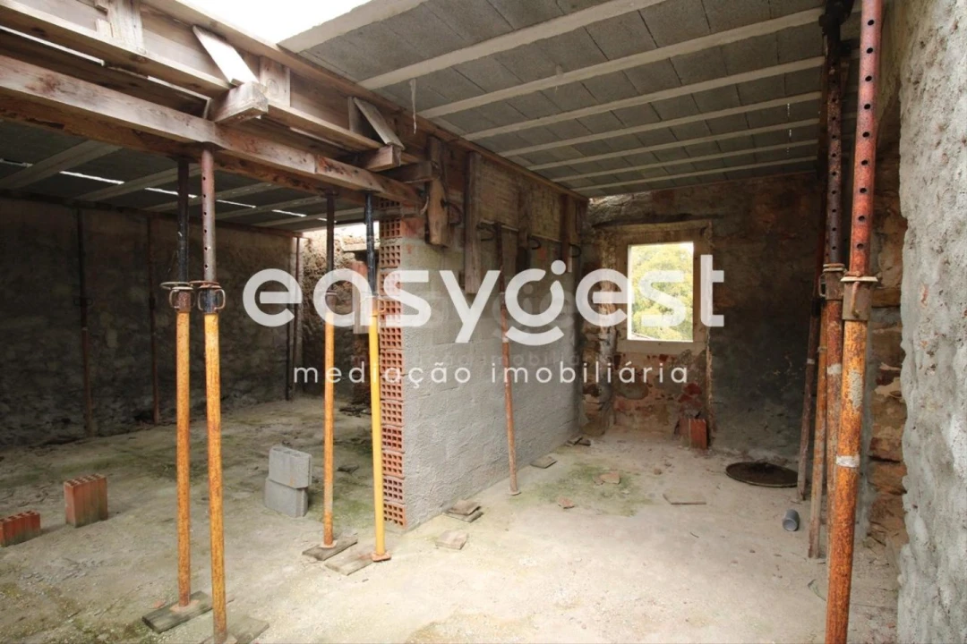 Moradia T3 para Venda em Alvorninha Foto 5