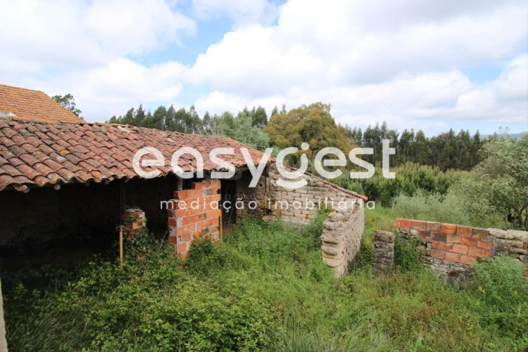 Moradia T3 para Venda em Alvorninha Foto 2