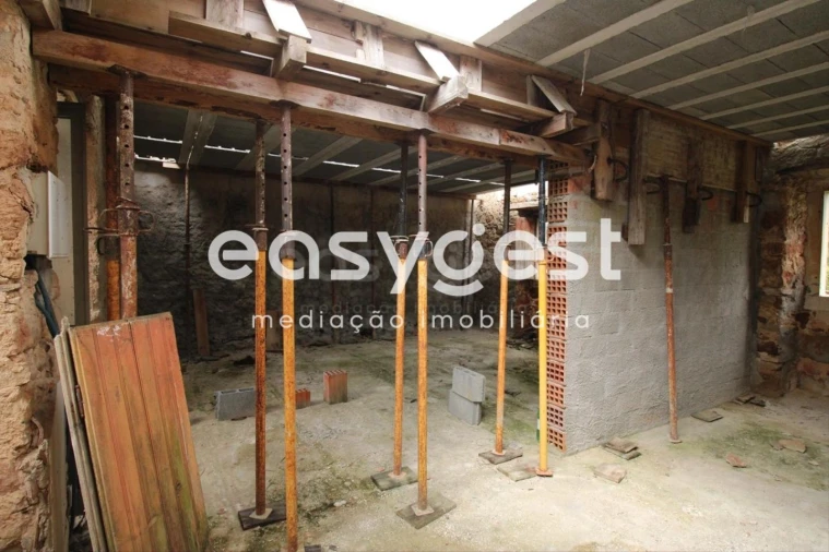 Moradia T3 para Venda em Alvorninha Foto 6