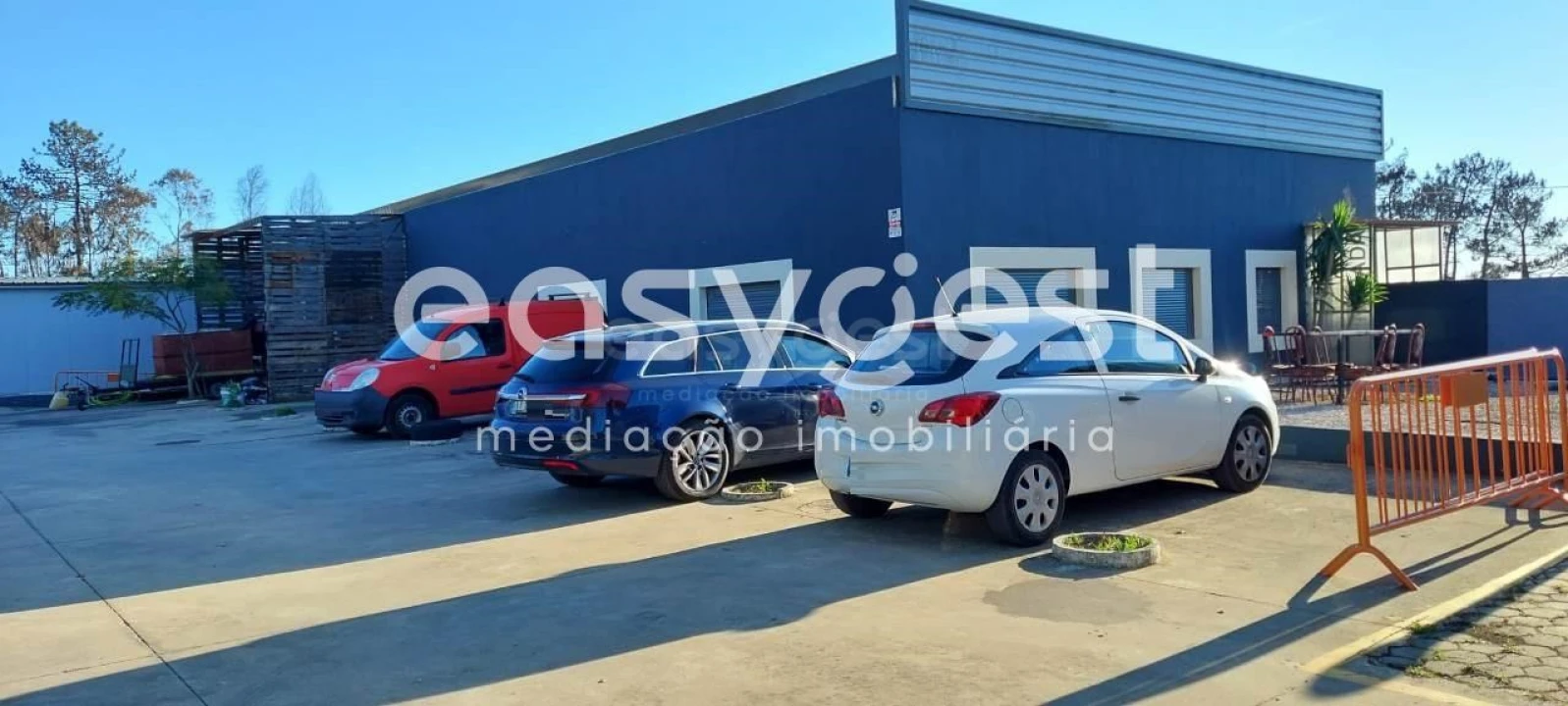 Armazém para Venda em Caranguejeira Foto 11