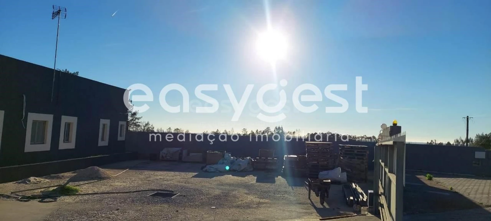 Armazém para Venda em Caranguejeira Foto 12