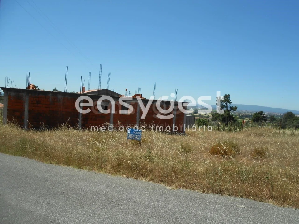 Terreno para Venda em Carregueira Foto 2