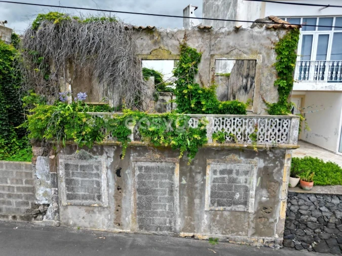 Moradia T8 para Venda em Feteira Foto 5