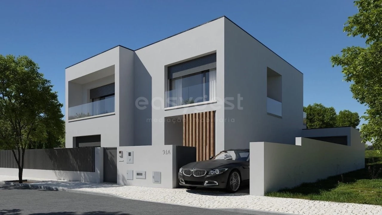Moradia T4 para Venda em Nossa Sra de Fatima Foto 3