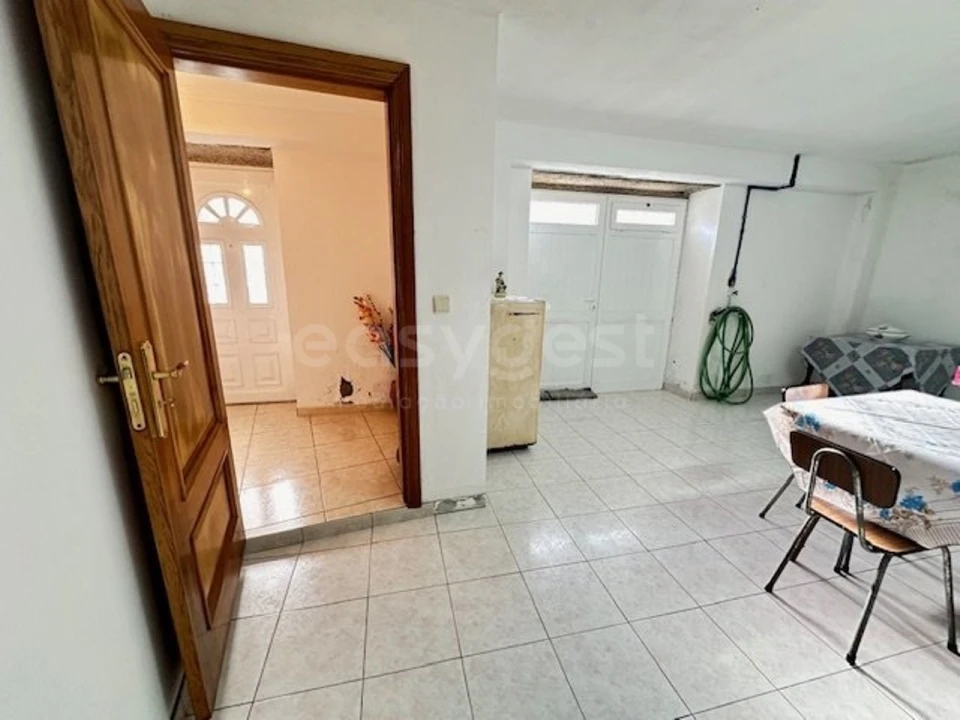 Moradia T3 para Venda em Lousa Foto 10
