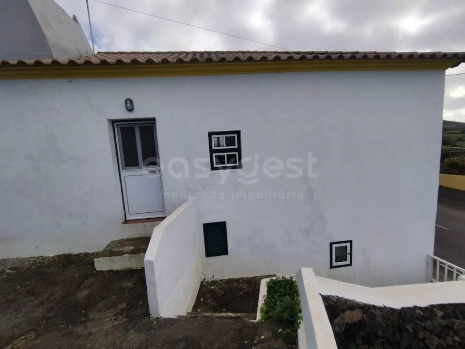 Moradia T4 para Venda em Serreta Foto 11