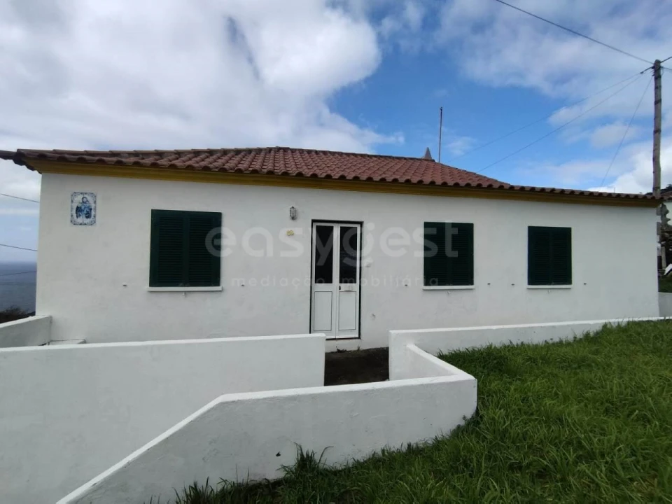 Moradia T4 para Venda em Serreta Foto 13