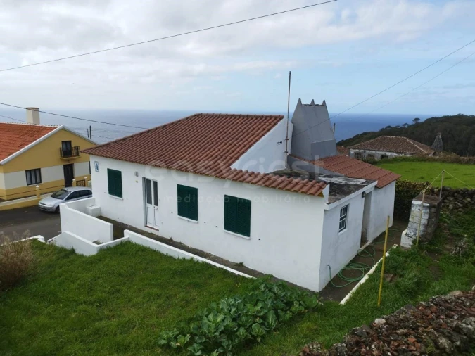 Moradia T4 para Venda em Serreta Foto 3