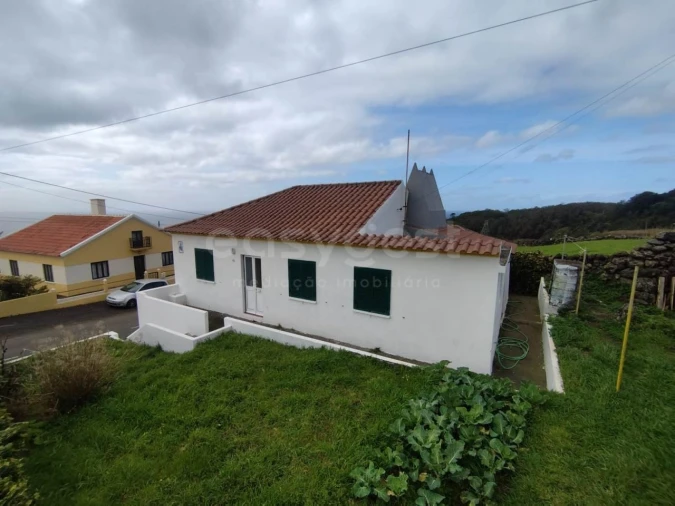 Moradia T4 para Venda em Serreta Foto 5