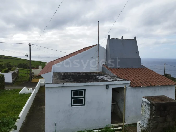 Moradia T4 para Venda em Serreta Foto 9