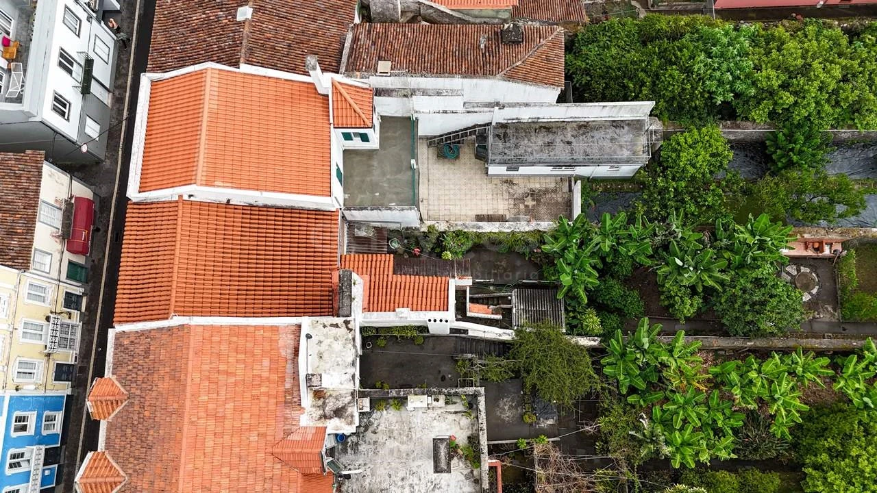 Moradia T7 para Venda em Ponta Delgada (São Sebastião) Foto 10