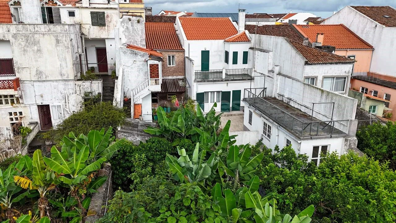 Moradia T7 para Venda em Ponta Delgada (São Sebastião) Foto 12