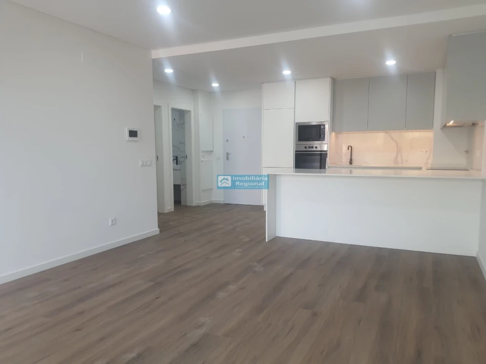 Apartamento T2 para Venda em São Martinho Foto 5