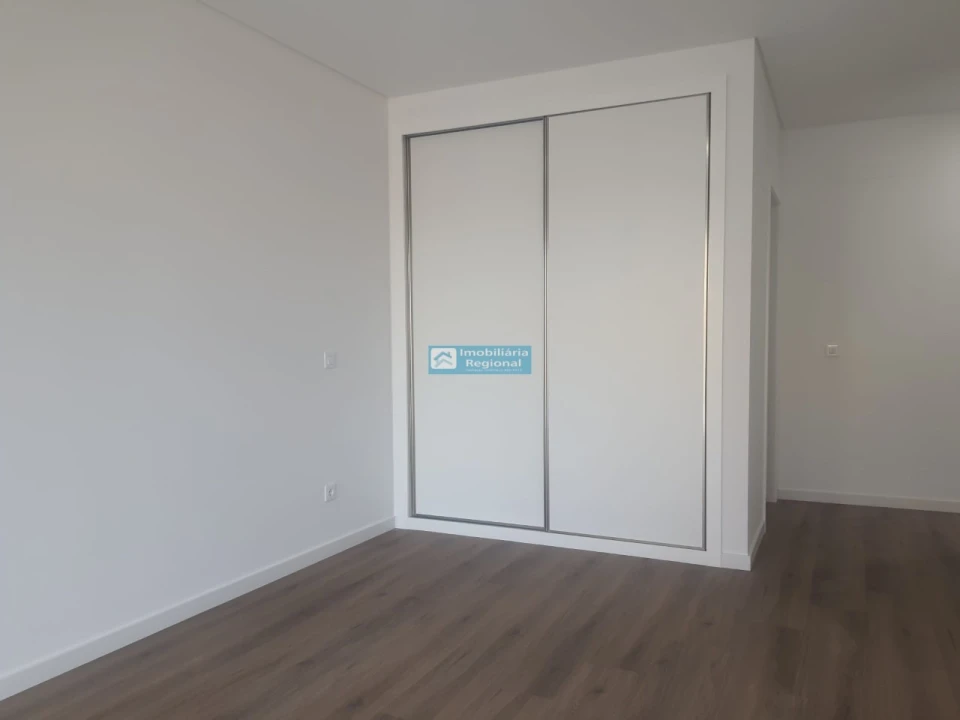 Apartamento T2 para Venda em São Martinho Foto 8