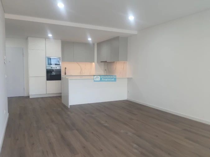Apartamento T2 para Venda em São Martinho Foto 4