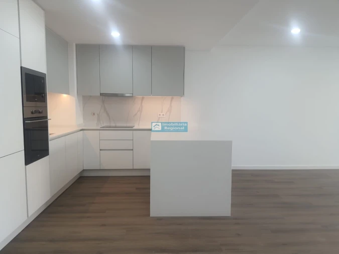 Apartamento T2 para Venda em São Martinho Foto 6