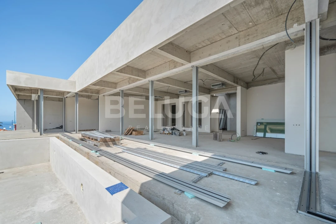 Moradia T4 para Venda em Calheta Foto 18