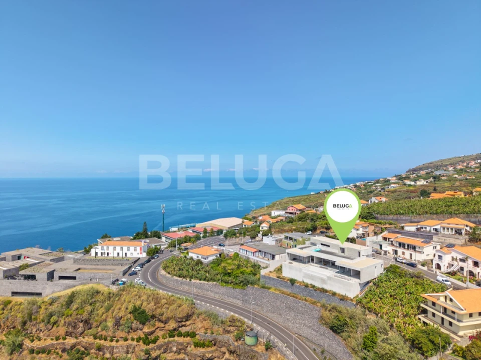 Moradia T4 para Venda em Calheta Foto 30