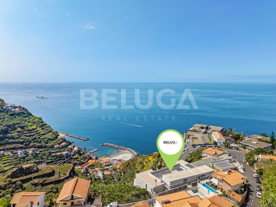 Moradia T4 para Venda em Calheta Foto 32