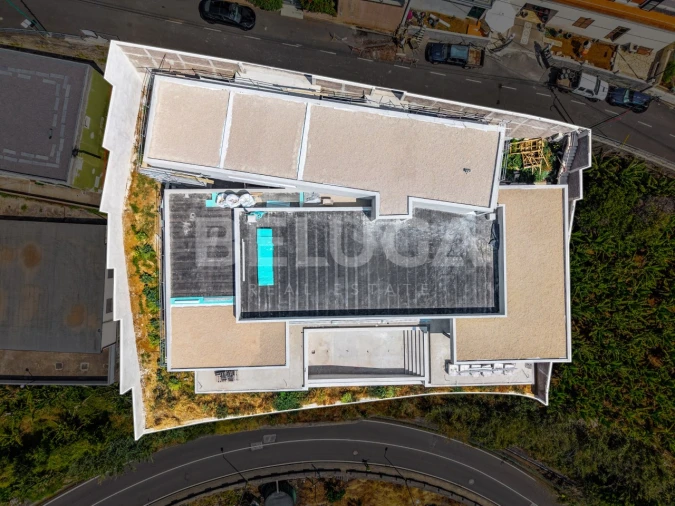 Moradia T4 para Venda em Calheta Foto 28