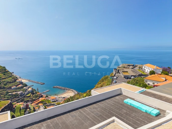 Moradia T4 para Venda em Calheta Foto 33