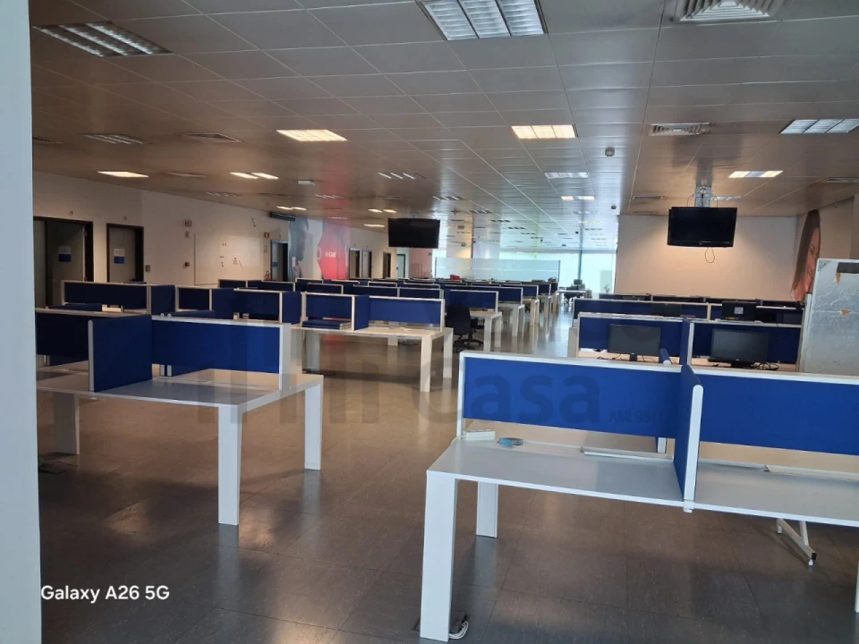 Prédio para Arrendamento em Ferreiros e Gondizalves Foto 8