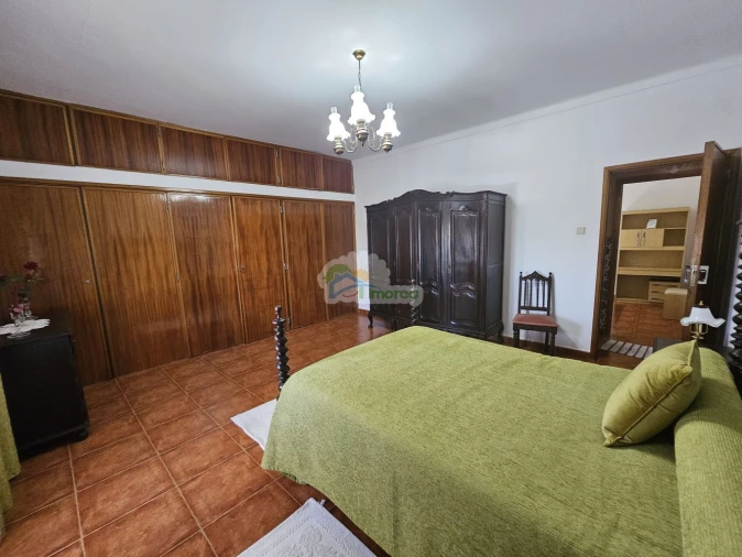 Moradia T6 para Venda em Santiago Maior Foto 58