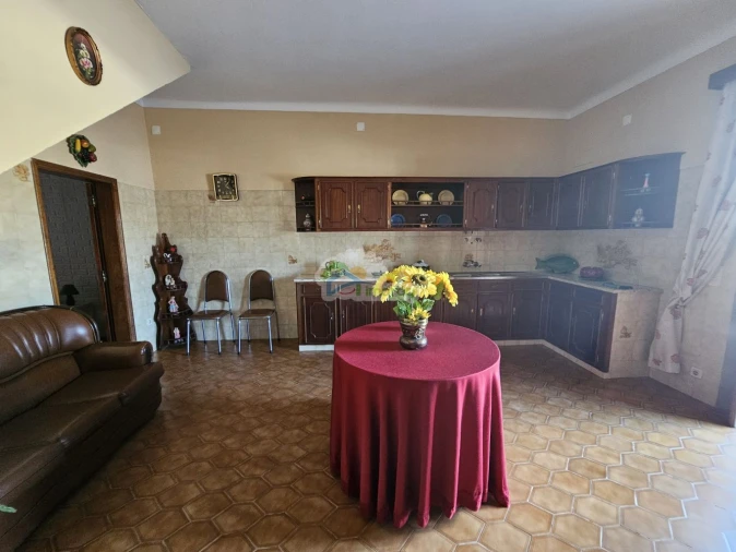 Moradia T6 para Venda em Santiago Maior Foto 60