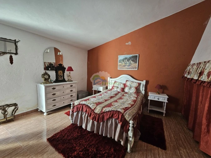 Moradia T6 para Venda em Santiago Maior Foto 31