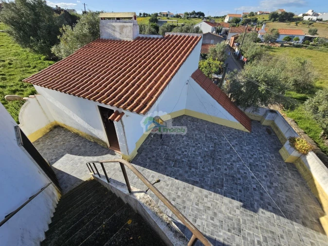 Moradia T6 para Venda em Santiago Maior Foto 39