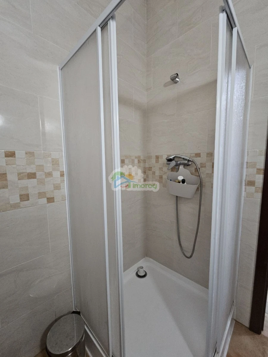 Moradia T6 para Venda em Santiago Maior Foto 21